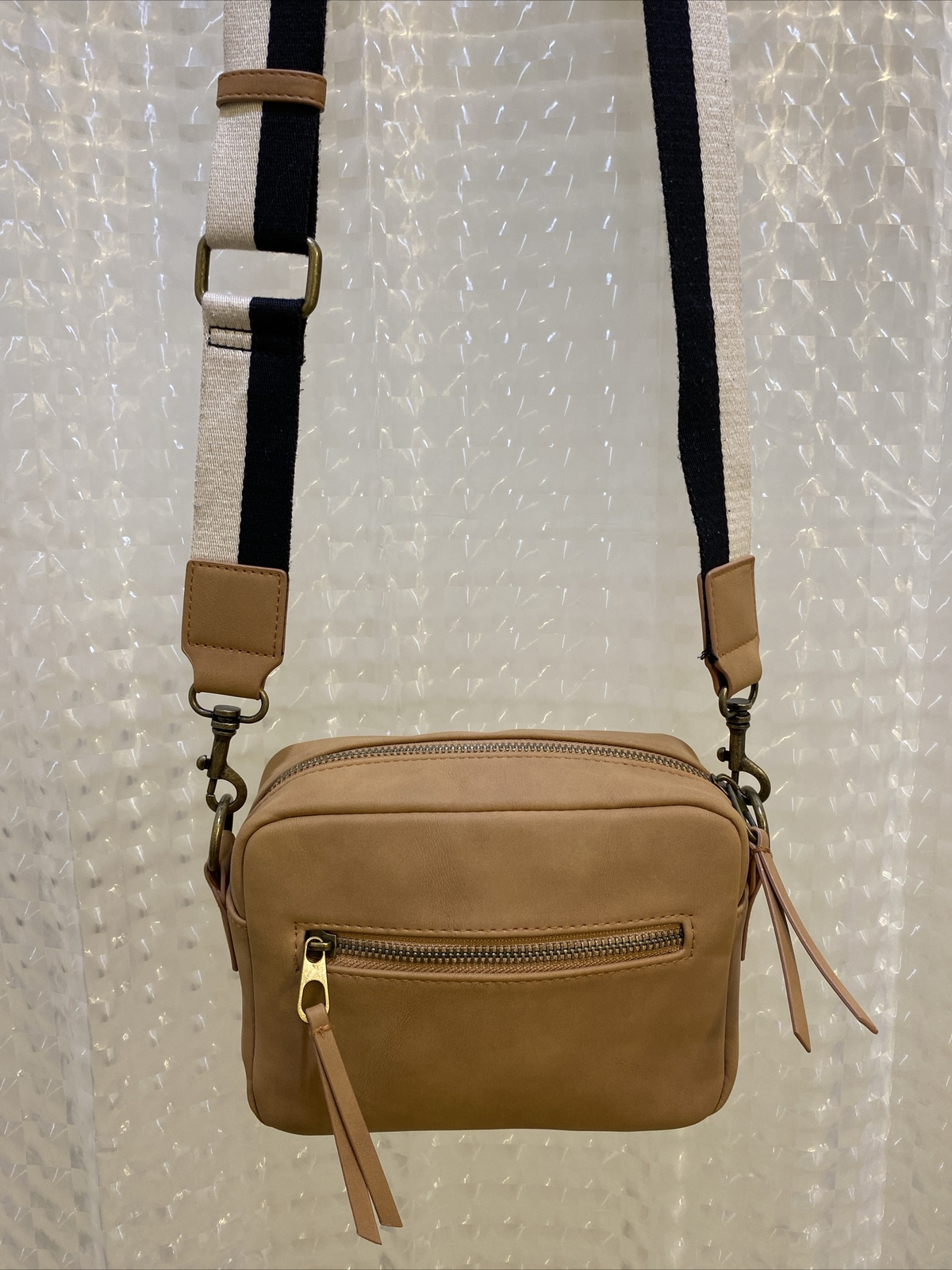 Universal Thread Cognac Camera Crossbody Bag Purs… - image 2