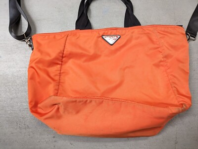 バッグ 00s PRADA Vela Sport Shoulder Bag Orange Prada Tessuto Nylon Sport Shoulder Bag Orange 789889 – FASHIONPHILE