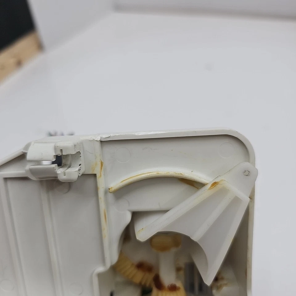 2000 - 2004 Subaru Legacy Manual Heater A/C Control Temperature Panel 72311AE06 - Image 4 of 4