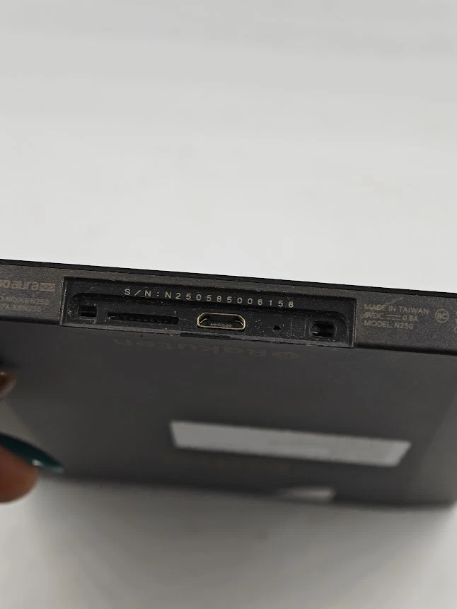 Kobo Aura H2O E-Reader - Für Teile/Reparatur, Nicht Funktionierend - Bild 4 von 4