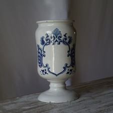 Pot à pharmacie ancien apothicaire faience blanche albarello pied douche