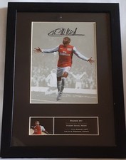 Arsenal Thierry Henry Signed Print with free 33 x 24 Frame
