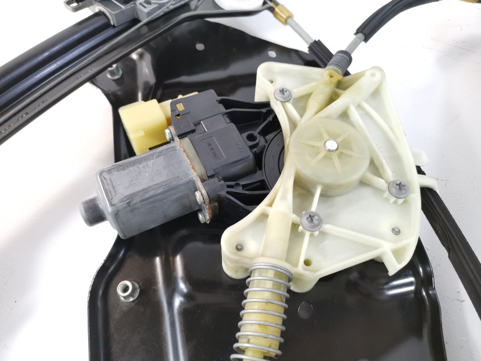 Maserati Ghibli 2015 RWD Auto 3.0 L Rear Left Door Window Regulator Motor OEM