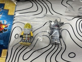 Lego Atlantis 7984 Deep Sea Raider  100% Complete w/ Minifigures Instructions