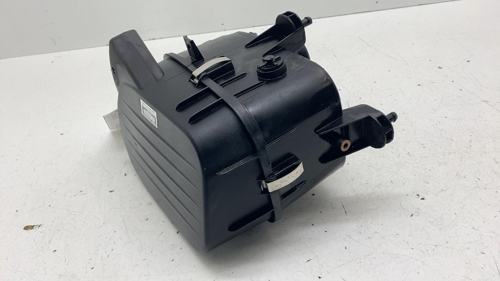⭕2014-2020 Maserati Ghibli Right Engine Air Cleaner Housing Filter Box 670038725