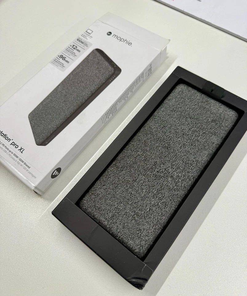 Mophie Powerstation Pro XL 100w PD 25,000MAH Power Bank Portable Charger Laptop - Image 2 of 4