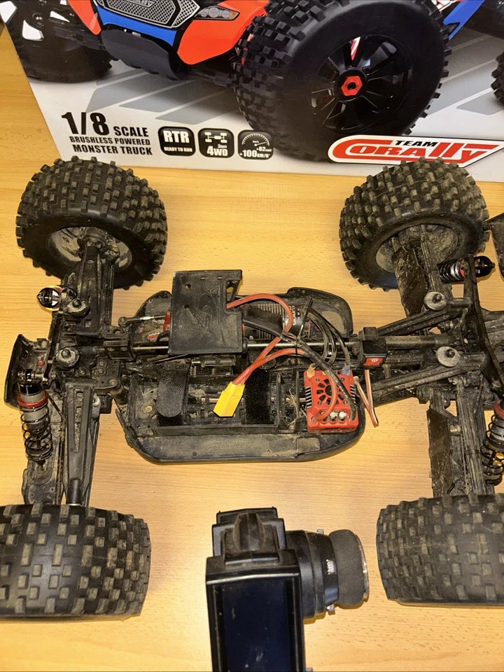 Team Corally Kronos XP 6S 1/8 Monster Truck RTR Brushless - Bild 3 von 3