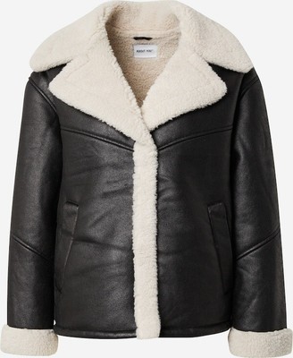 Kim Kardashian Black B3 Bomber Shearling Jacket Genuine Sheepskin Leather Jacket