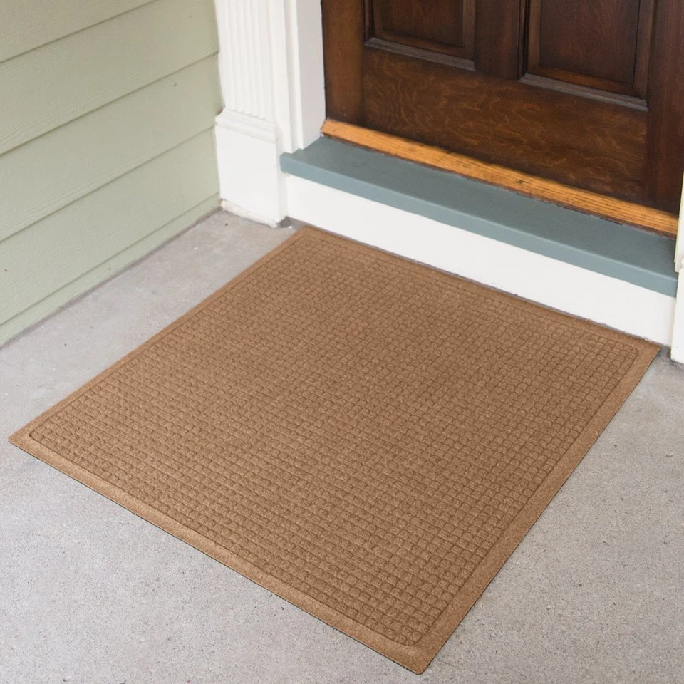 Alfombra cuadrada de alta resistencia para entrada de moda Waterhog de 4'x4' Foto 2 de 2