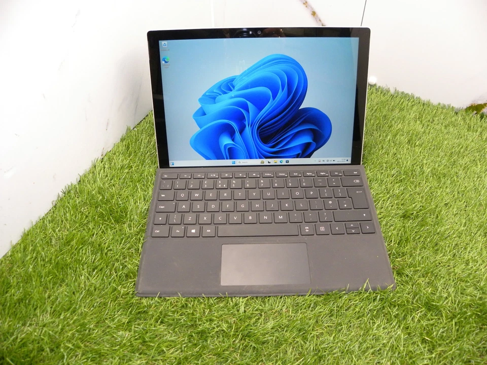 Microsoft Surface Pro 4 1724 128GB SSD M3 4GB WINDOWS 11 TABLET #ss8c - Image 2 of 4