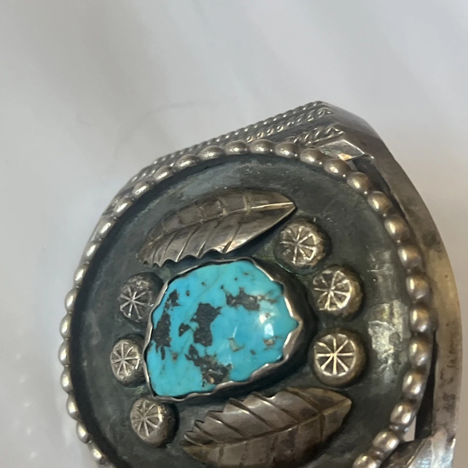 Vintage Navajo Sterling Silver and Turquoise Huge Cuff 119g. Old pawn silver - Image 2 of 4