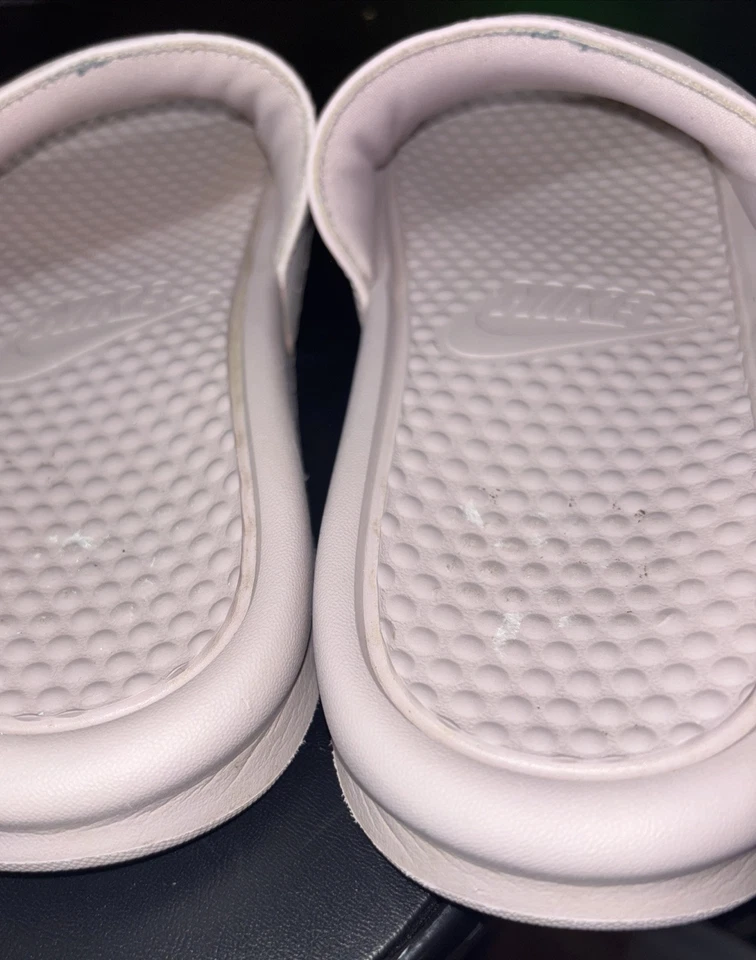 Sandalias sin cordones para mujer Nike Benassi rosa plata talla 9 Foto 3 de 4