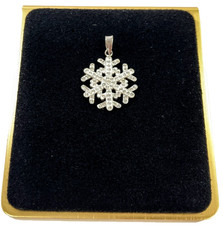 925 Sterling Silver CZ Snowflake Pendant Wt. 2.78g /Size 19.5x19.5mm or.75x.75"