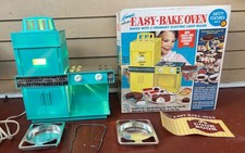 EASY BAKE OVEN Vintage 1969 Turquoise by Kenner Working Original Box EASY BAKE OVEN Vintage 1969 Turquoise by Kenner Working Original Box - Image 1
