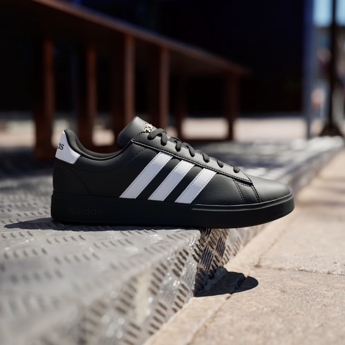 Adidas Men display picture 1