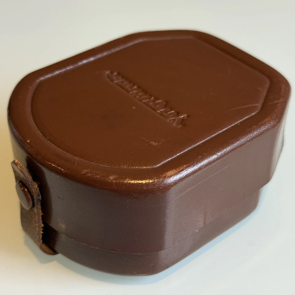 [Exc] Estuche de colección para VOIGTLANDER 310/32 32 MM ESTUCHE PARA PARASOL SOLO ALEMANIA OCCIDENTAL Foto 2 de 4