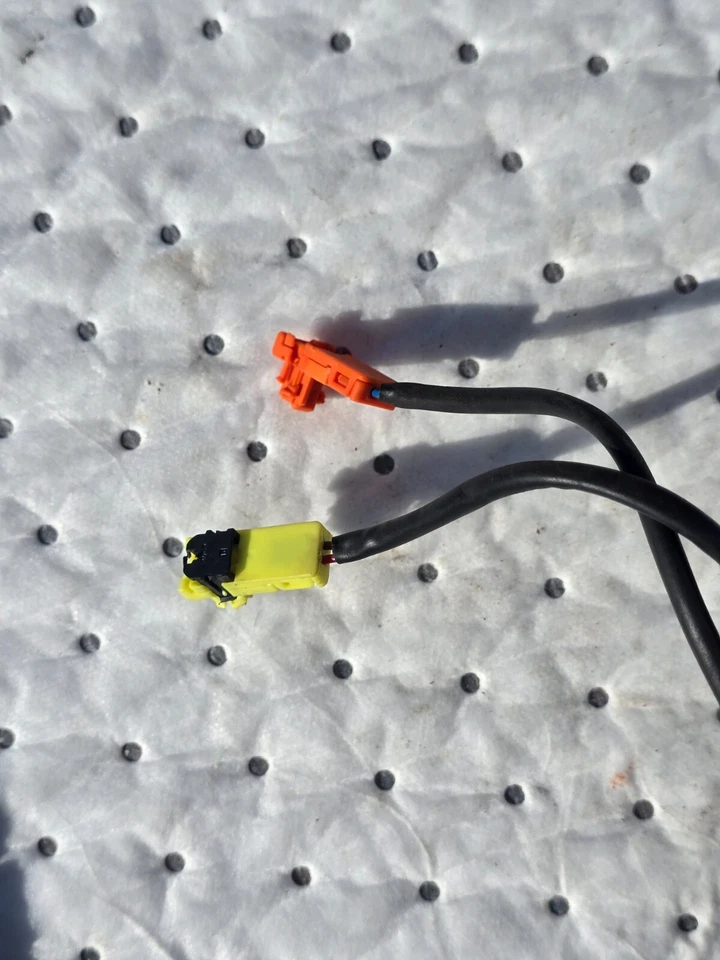 2011 SUZUKI EQUATOR STEERING WHEEL CLOCK SPRING OEM - Image 2 of 3