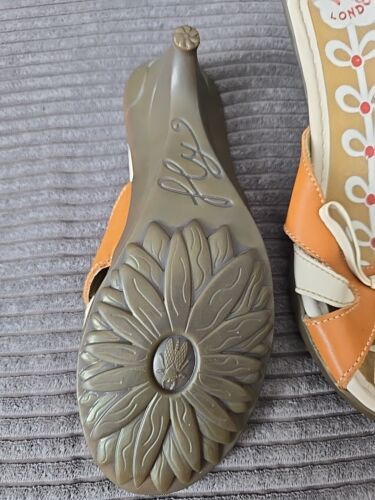Fly London Sandalen mit Absatz Größe 6 UK - Bild 6 von 18