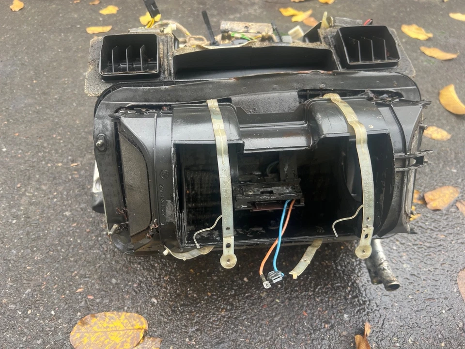 OEM BMW E30 núcleo de calefacción HVAC caja de ventilación conductos 87-91 318i 325i 318is 325is 325ix Foto 3 de 4