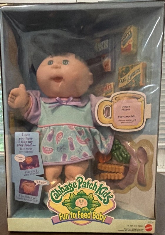Cabbage Patch Kids Fun to Feed Baby 14" Girl Doll 1994 MPN 20236 w/Accessories
