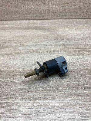 1181103 BMW E39 Gaspedal Kick Down Schalter Taster OE OEM
