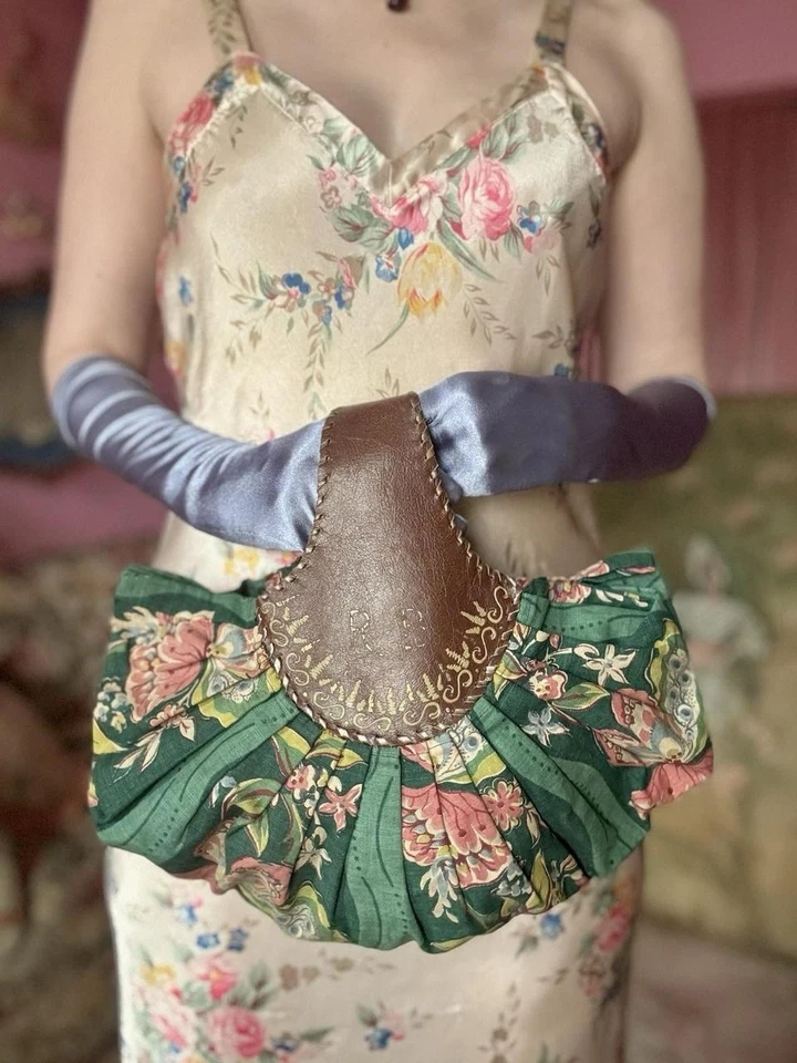 Bolso de mano vintage floral verde años 40 con ribete de cuero Foto 3 de 4