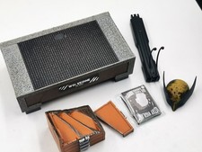 Stand Accessories Figure Hot Toys 1/6 HT MMS756 Deadpool & Wolverine Collectible