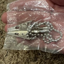 75-Flexible Chain Crocodile Clips Napkin Holder Dental Bib Clips (B54)