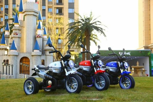 12V Electric Kids Toy Ride On 3 Wheel Bike Car Motorbike 2x 20W Trike, 2 Motors - Picture 8 of 23