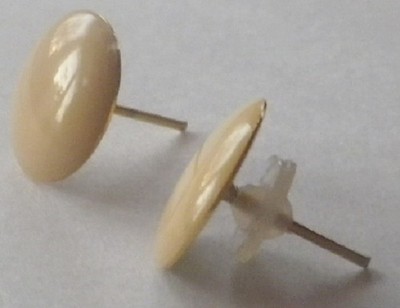 Boucles D'oreilles Clou Beige émail Rétro - Modèle 2423, état Impeccable