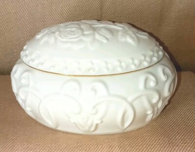 Lennox Oval Ivory Rose Musical Trinket Box ''Beautiful Dreamer''
