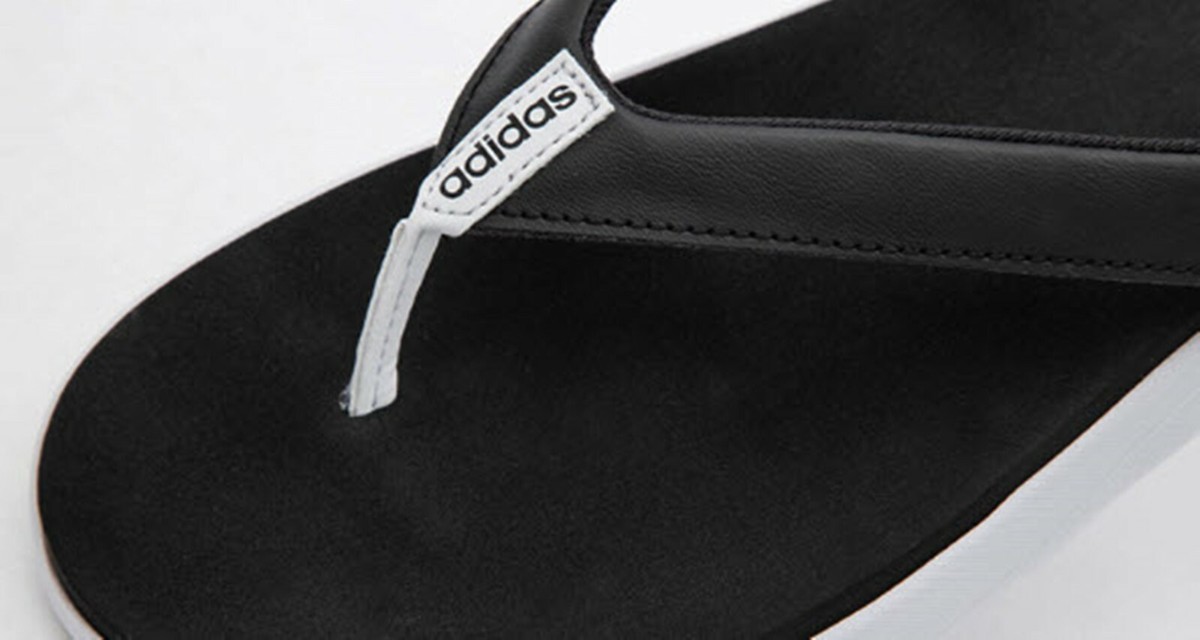 Adidas Men Comfort Flip-Flop Slipper Black White Shoes Slide 