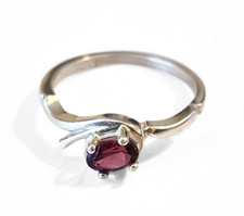 Elegant Natural Deep Red Garnet Ring Solid Sterling Silver, Size 6.5