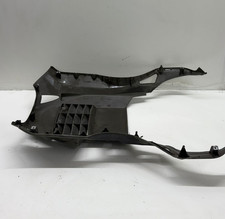 CARENA SOTTOPEDANA INFERIORE ORIGINALE PER APRILIA ATLANTIC 500 02-11 COD:105626