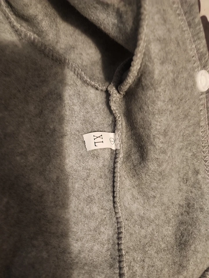 Sudadera con Capucha Adidog Perro, XL 20-25 Ibs Gris Huesos a Presión Logo Puños Piernas Animal Mascota Cálida Foto 4 de 4