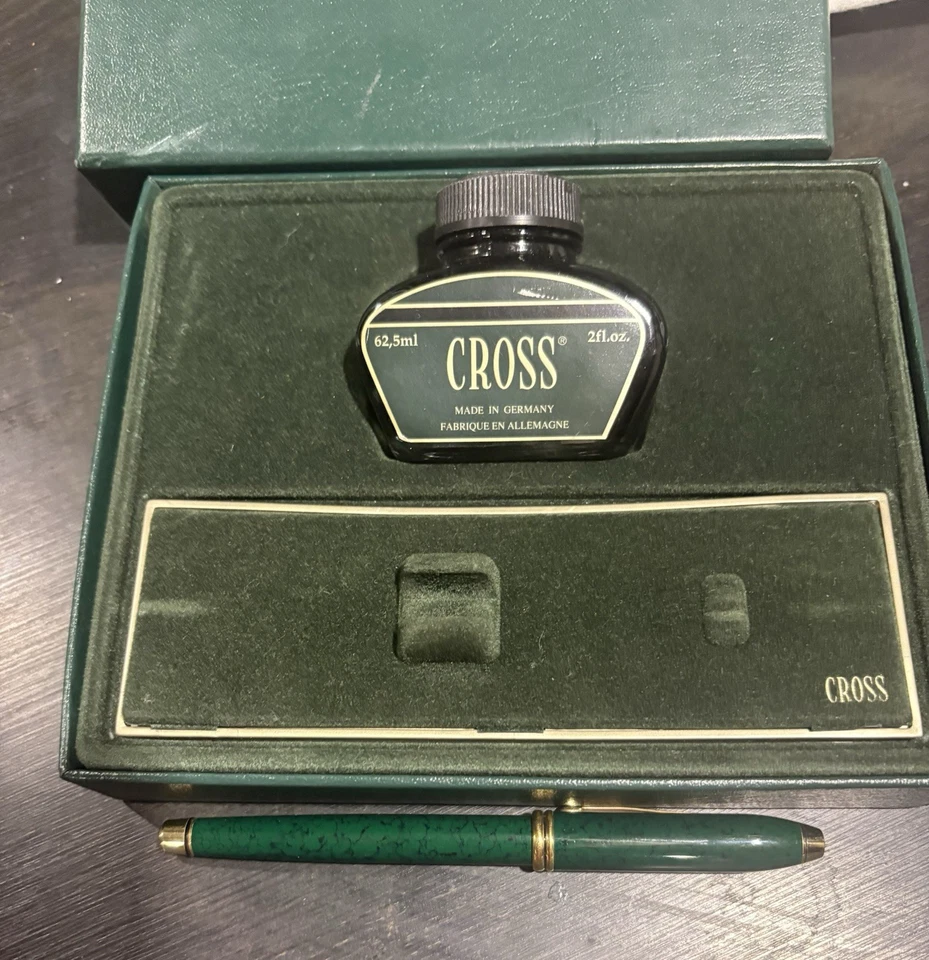 Pluma Caligrafía Cruz Jade Jade Oro 18Kt Fino Pt Nueva En Caja Muy Rara Belleza Foto 2 de 4