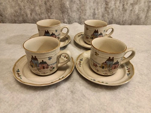 International Stoneware Heartland Set of 4 Mugs&Saucers Japan Granny/Cottagecore