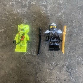 LEGO NINJAGO: Lasha's Bite Cycle 9447 Complete + MINIFIGURES + Instructions