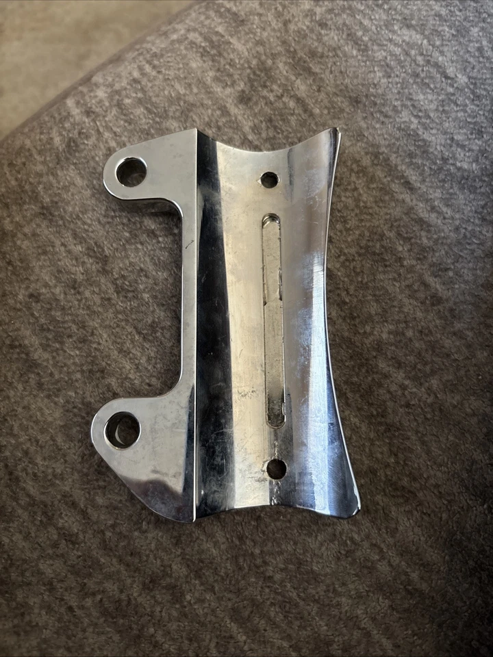 Soporte de montaje de pinza de freno delantero Mean Streets Billet Bolt Harley Saxon Pro 1 Foto 2 de 2