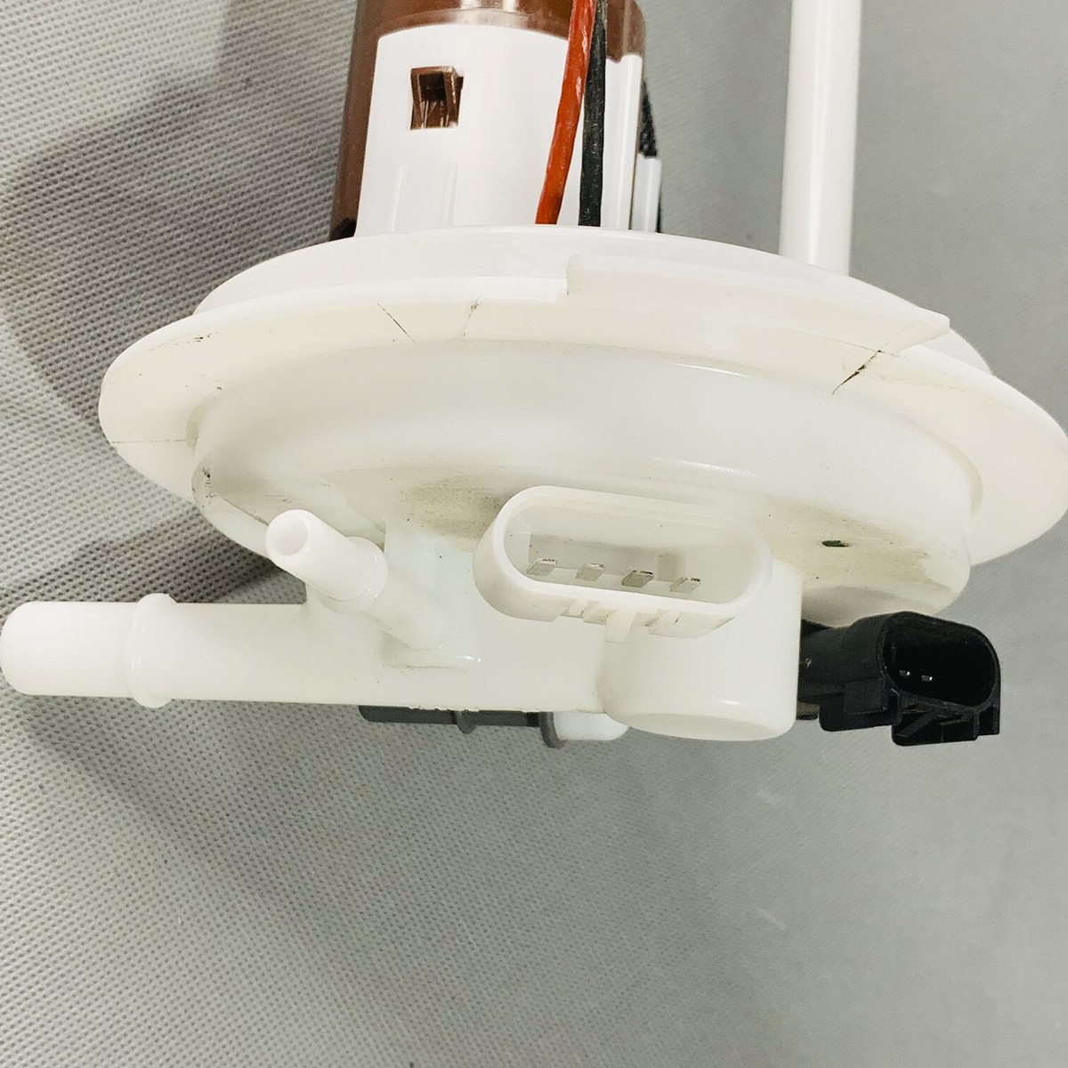 まび Bosch Fuel Pump Module Assembly 810248898 For 2009 Chevrolet
