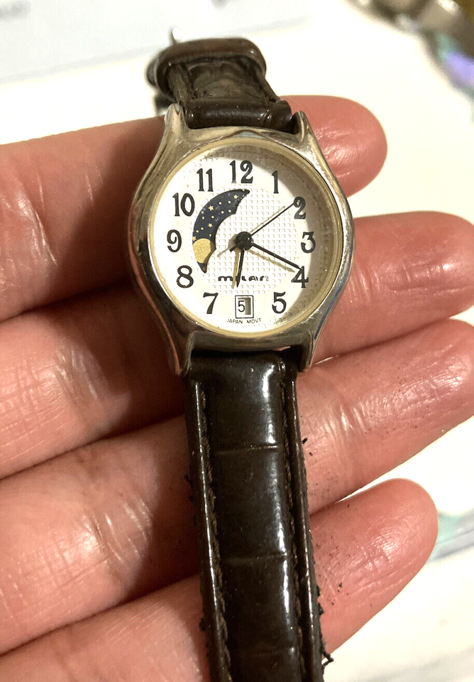 Vintage Rare Moon Stars Milan Ladies Watch MILN782 056PC23A126