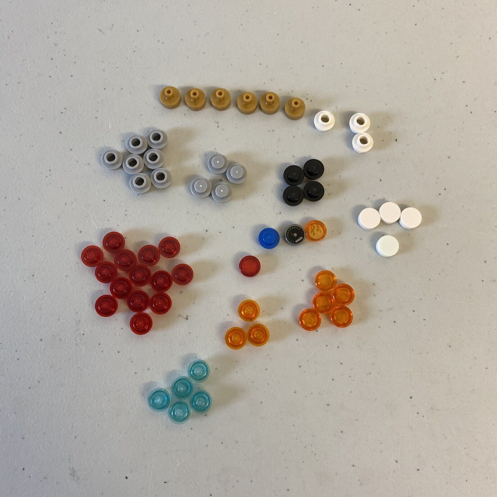 Lego single dots - Stud Lot Of 63 - Gold - Gray - White - Blue - Orange - Black