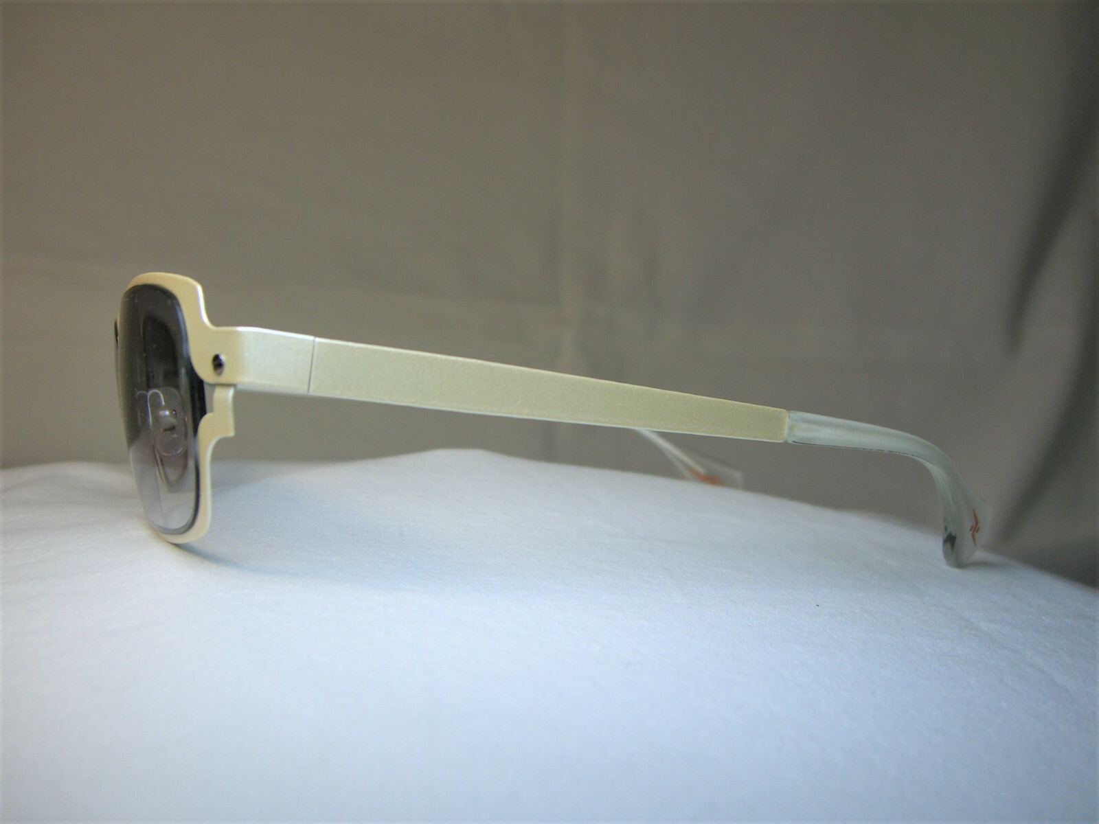 Yacht sunglasses square oval men's women's frames NOS hyper vintage rare image 5