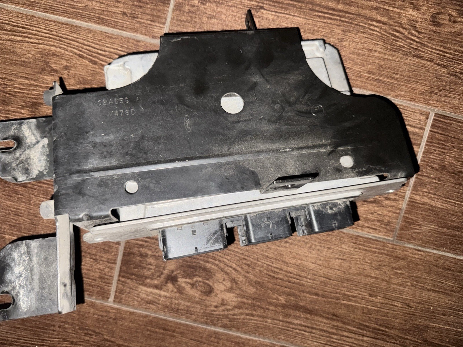 Ford GT 2005 Electronic control unit