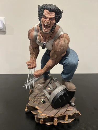 Logan Sideshow Premium Format Exclusive  With Shipper /Art box