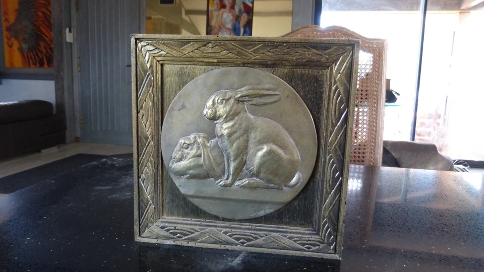 Grand bas relief en bronze signé CARTIER - Photo 2/4