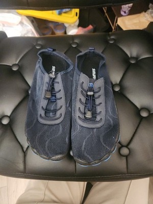 SIMARI water shoes