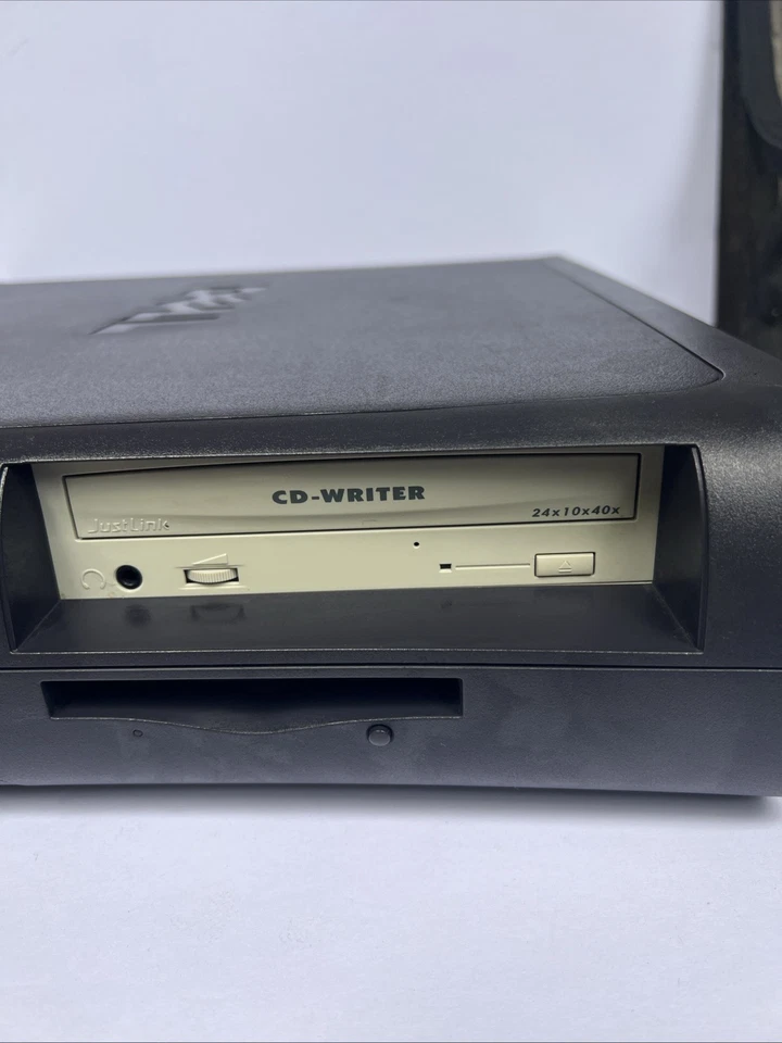 Dell Optiplex GX240 P4 1.8 GHz Windows XP Retrogaming Computer - Image 4 of 4