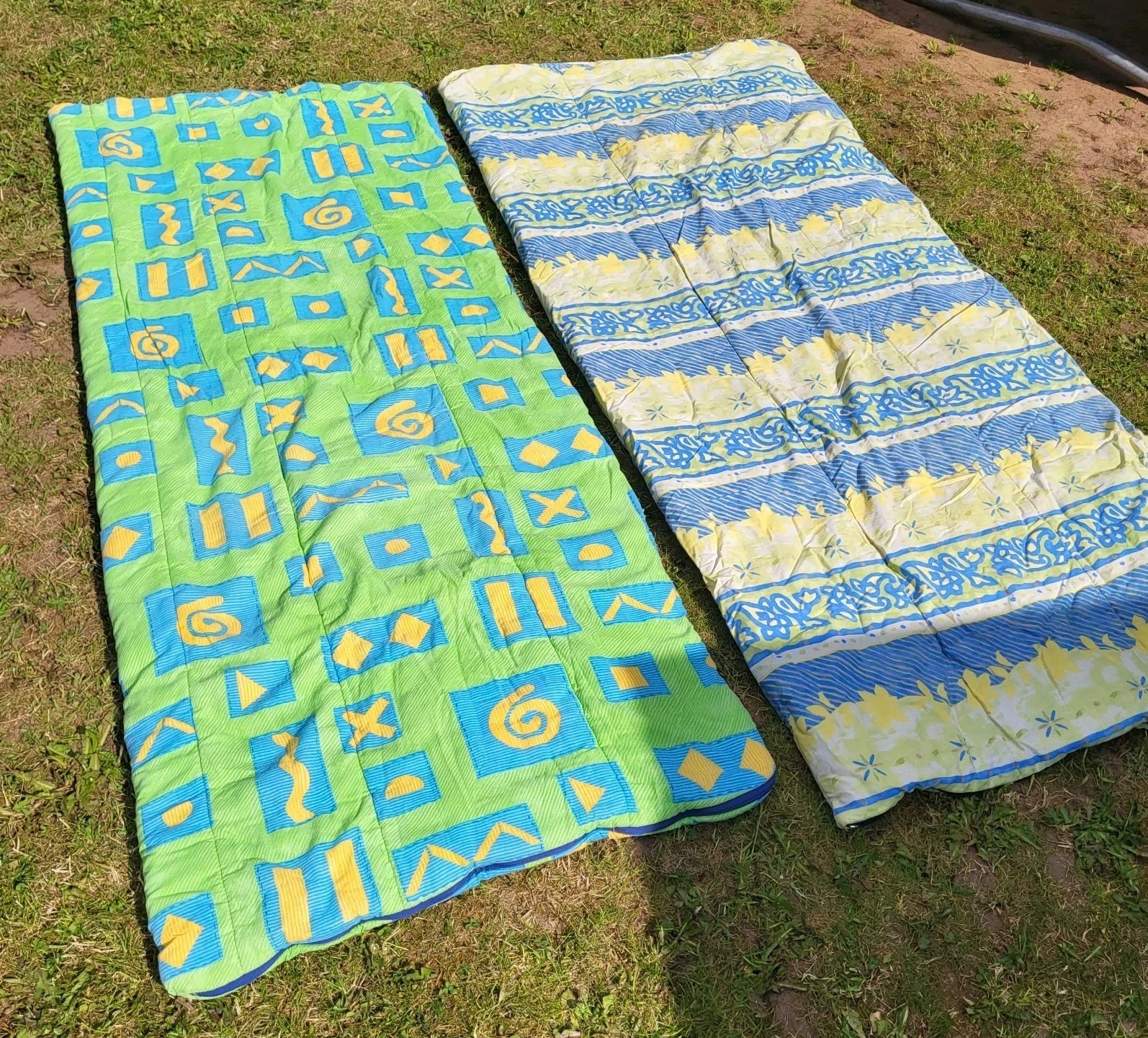2 x Vintage Quilted Sleeping Bags Multicoloured Adult Camping Bedding 80's 90's