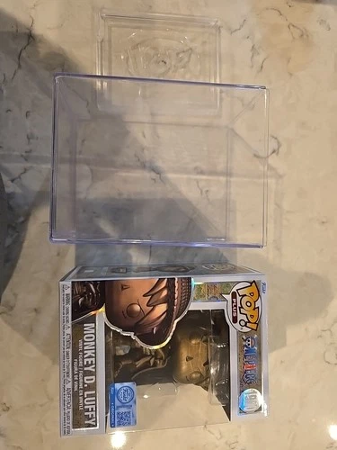 Funko Pop! One Piece Bronze Statue Monkey D. Luffy #1900 Includes Hard Protector